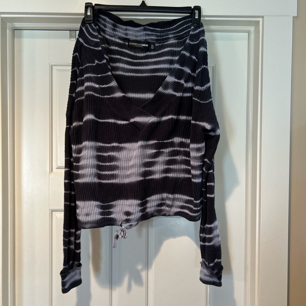 Gabrielle Union New York & Company Sweater